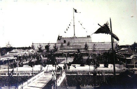 Xem lễ hội cung đình Huế xưa qua bộ ảnh quý đen trắng 179