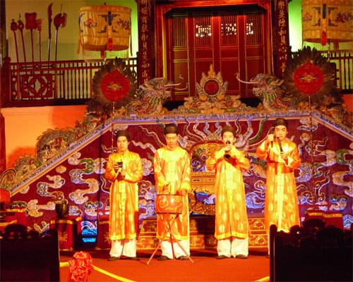 Nhà hát cổ Duyệt Thị Đường, bieu dien nha nhac Hue