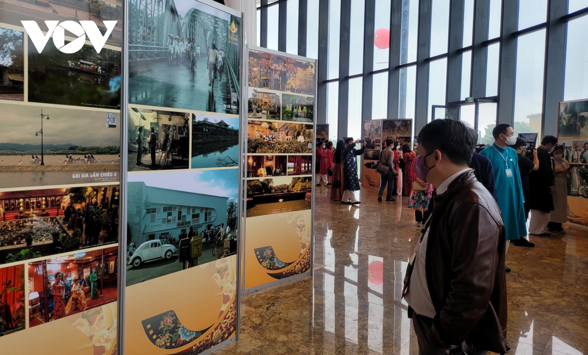 Triển lãm ảnh đặc sắc về Huế tại Liên hoan phim Việt Nam lần thứ 22